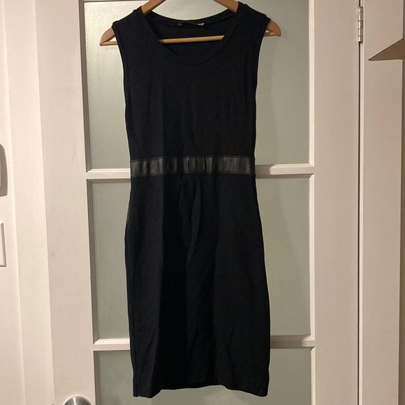 *last call* SANDRO bodycon black dress with leather accents - Picture 5 of 9